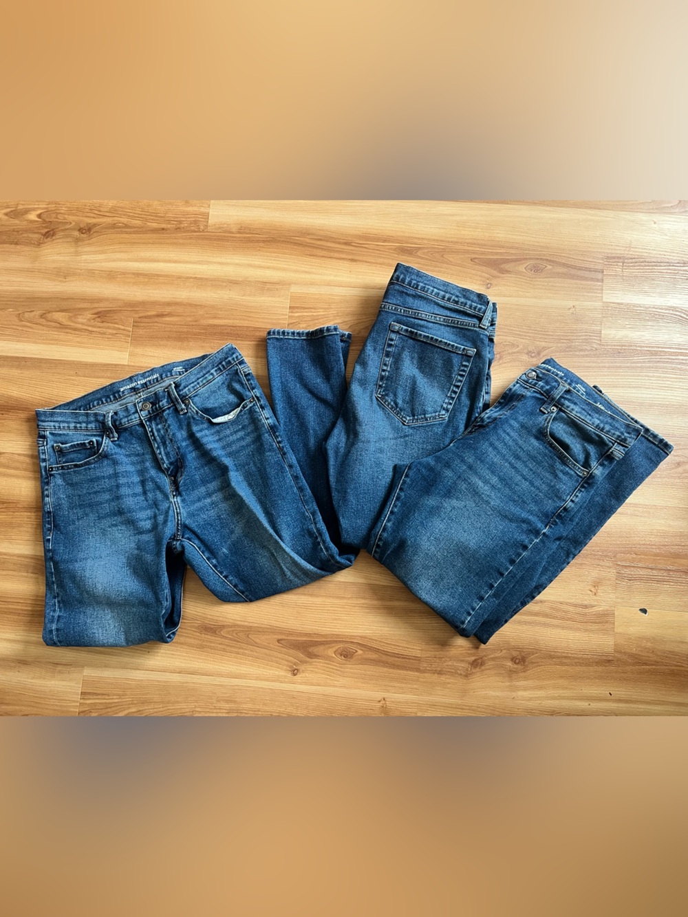 Amazon Essentials Men's Straight Jeans - Medium Blue Denim